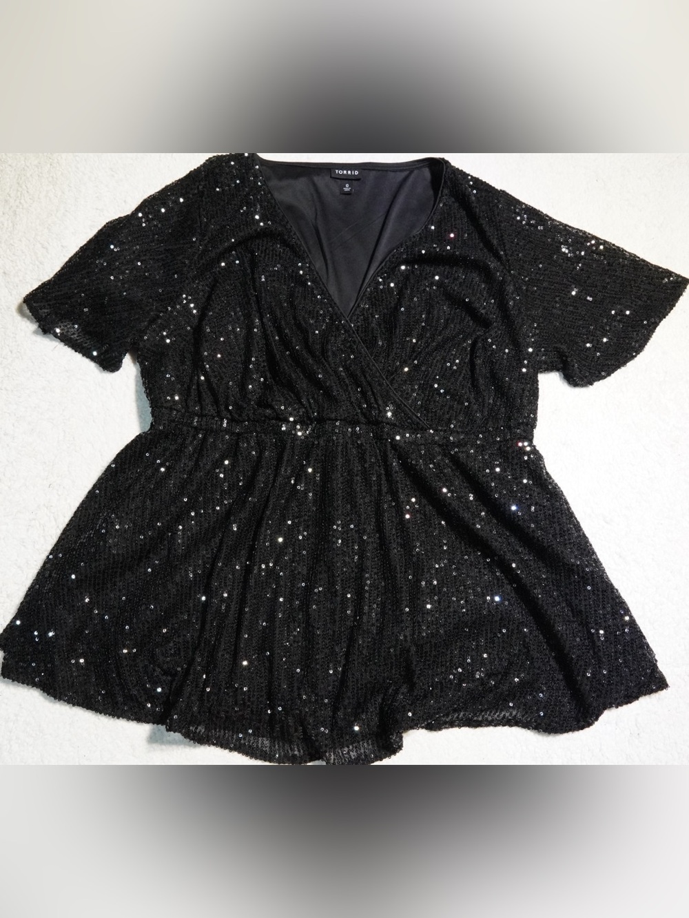 Torrid Womens Black Sequin Peplum Top Size 0 XL Sparkle Wrap V-Neck Party Blouse